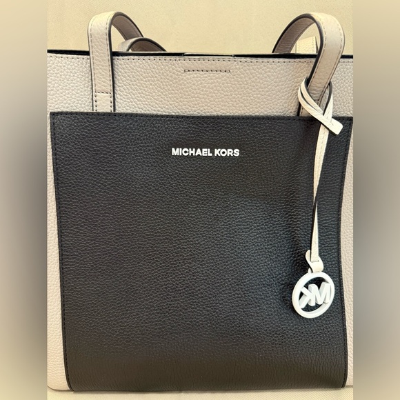 Michael Kors Gemma Large Tri-Color Pebbled Leather Tote - Picture 2 of 5